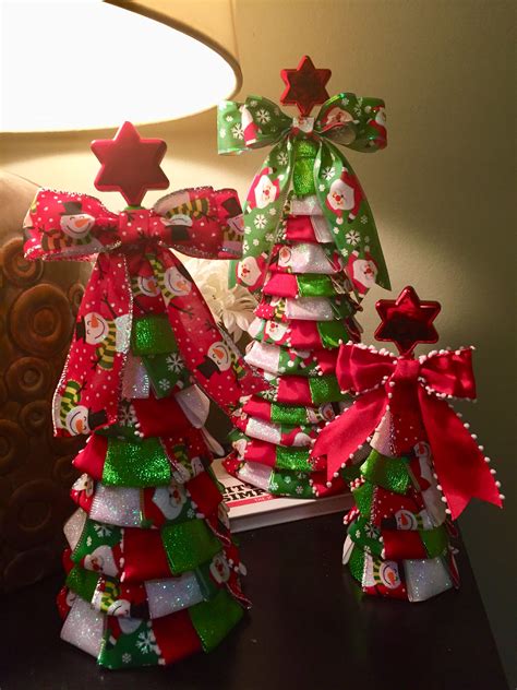 10 Christmas Tree Ribon Ideas