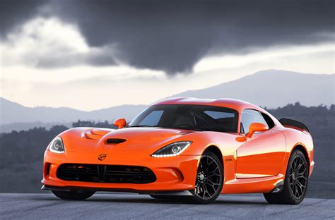 The New Dodge Viper Is Built To Be A Beast On The Track Business Insider