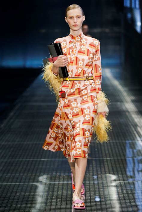 Screenshots di primavera, estate, autunno, inverno… e ancora primavera. Primavera Estate Autunno Inverno Streaming Guarda Film : Louis Vuitton autunno-inverno 2020: la ...