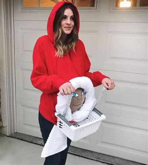 15 Pregnant People Who Totally Stole The Show On Halloween Halloween