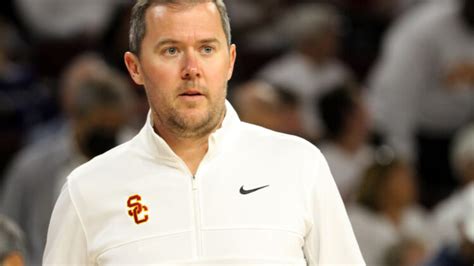 Usc Coach Lincoln Riley Buys Incredible 172 Million Los Angeles Mansion