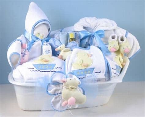 We have personalised baby gifts or create your own new baby gift hamper basket option. 8 Best Baby Shower and Godh Bharai Gifts for Indian Mom ...