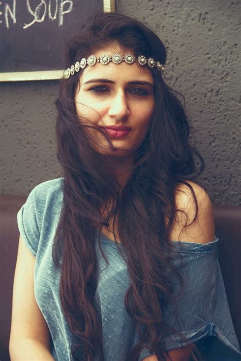Fatima sana shaikh had totally owned us with her terrific portrayal of wrestler geeta phogat in the blockbuster dangal. Sana Fatima Saikh Education Age and HD Hot Wallpaper ...