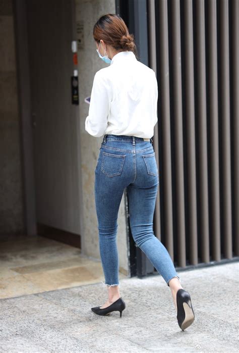 jeans에 있는 stout eric님의 핀 여성 청바지 거리 패션 패션