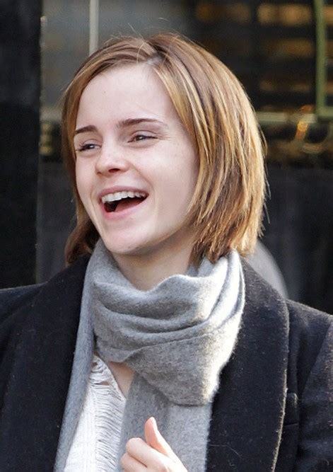 Emma Watson Haircut Layered Short Bob Hairstyle Hairstyles Weekly