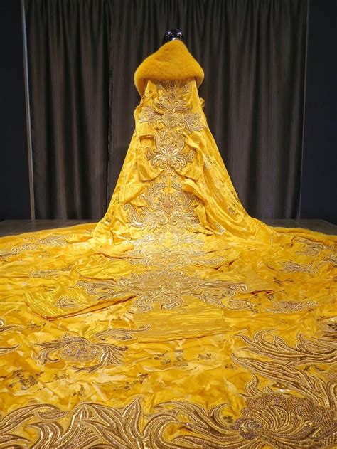 Guo Pei Exhibit At The Bowers Museum Now Open Cute Prom Dresses