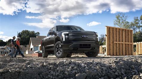 2022 Ford F 150 Lightning Pro Debuts As Ev Work Truck For Sub 40k