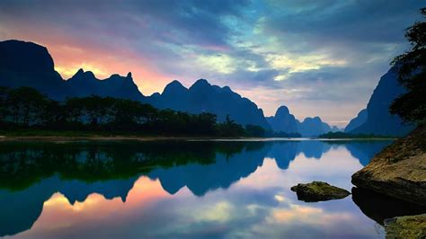 China Yangshuo Guangxi Lijiang River Mountains Water