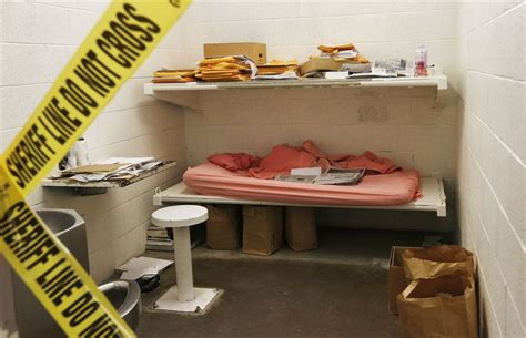 Peek Inside Jodi Arias Jail Cell Photo Ross D Franklin Ap Jodi
