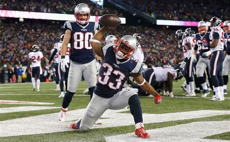 Dion Lewis Logró El Primer Hat Trick En Los Playoffs De La Nfl