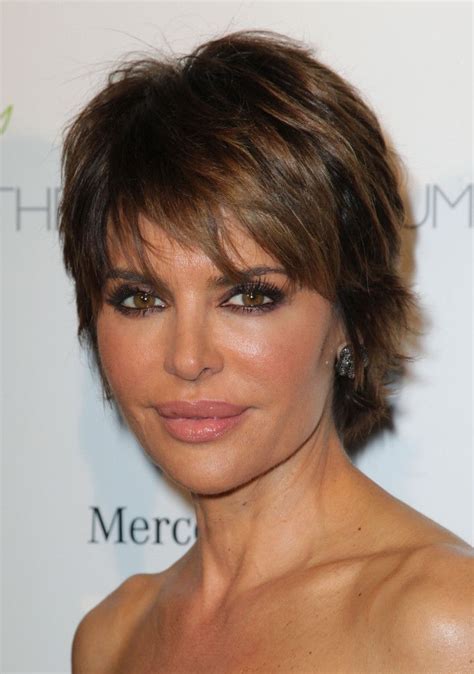 Short Straight Wigs Short Straight Brown Synthetic Bobs Lisa Rinna Wigs