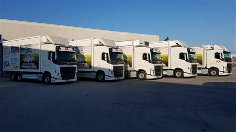 Volvo Trucks und Schwedens führender Lebensmitteleinzelhändler arbeiten