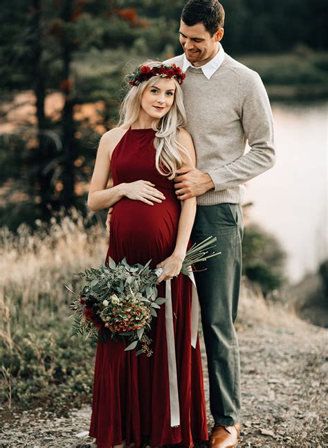 See more ideas about maternity photography, maternity, pregnancy photoshoot. Romantic Red Maternity Photos in Portland - Inspired By This