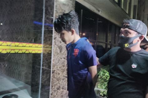 Ali saleh muhammad ali jaber atau syekh ali jaber adalah seorang pendakwah dan ulama asal madinah yang berkewarganegaraan indonesia. Penusuk Syekh Ali Jaber, 6 Fakta Pelaku, dari Gerakan ...