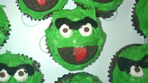 Oscar The Grouch Cupcakes Half Oreo Smile With Mini Swedish Fish Head Tongue Mini Marshmallow