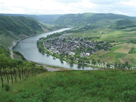 Moselle River Germany Map And Facts Britannica