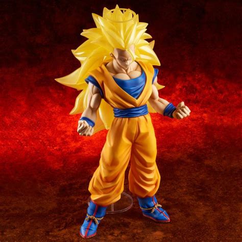 Pg parental guidance recommended for persons under 15 years. Dragon Ball Z Gigantic Series Goku (Super Saiyan 3) Exclusive