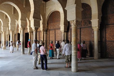 Fileportique Précédant La Salle De Prière Grande Mosquée