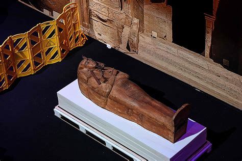 Photo Gallery The Coffin Of King Ramses Ii During An Unveiling