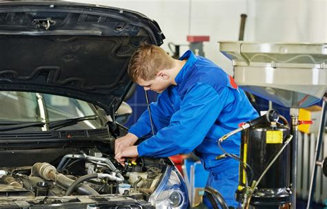4 Best Tips On Car Servicing