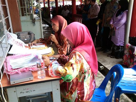 Ada 20 gudang lagu graduation smk tan sri mohamed rahmat terbaru, klik salah satu untuk download lagu mudah dan cepat. MENCARI REDHA ALLAH: MESYUARAT PIBG SMK TAN SRI MOHAMED ...