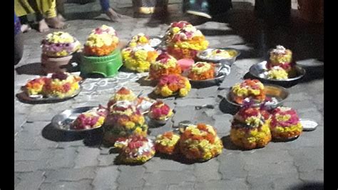 Jayahoo jayahoo jai telangana song dance | telangana folk dances. Telangana Bathukamma Songs with Dance,Hyderabad Ladies ...