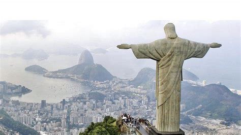Rio De Janeiros Christ The Redeemer Statue Turns 80 Bbc