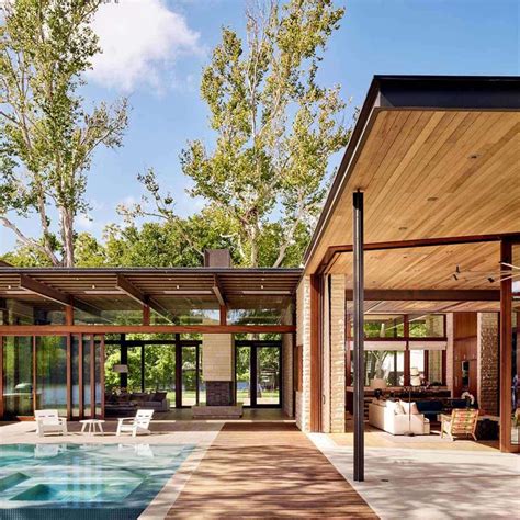 Mid Century Modern Home Design Features Best Design Idea