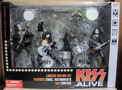 Amazon McFarlane Toys KISS ALIVE Deluxe Boxed Set Action Figures by McFarlane Toys 並行輸入品