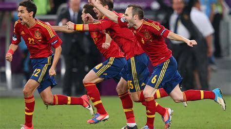 Portugal vs spain will be shown live on bbc1 in the uk. Portugal Vs. Spain, Euro 2012: Spain Win Semi On Penalties ...