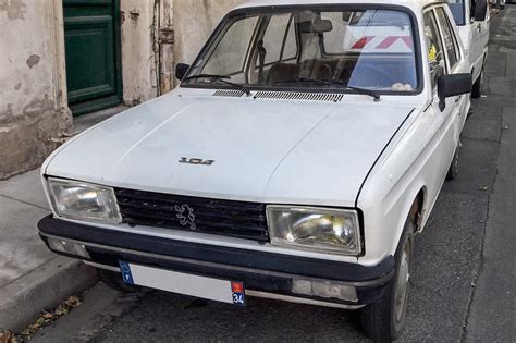 Отримайте сертифікований та офіційно оформлений котел. Peugeot 104 GL6, une voiture de collection proposée par ...