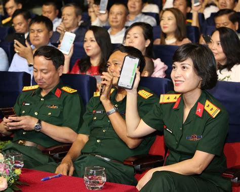 Được biết, sau 4 năm yêu nhau quế ngọc hải (1993) và thuỳ phương (1995) kết hôn năm 2018. Trọng Hoàng, Quế Ngọc Hải, Bùi Tiến Dũng trở thành Đại sứ ...
