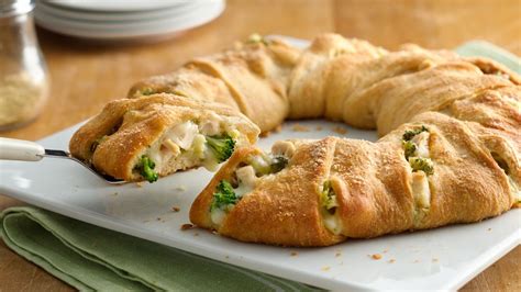 With pre cut broccoli florets and grabing some chicken tenders. Cheesy Chicken and Broccoli Crescent Ring Recipe - Pillsbury.com