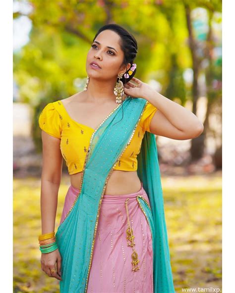Actress Anasuya Bharadwaj Latest Photoshoot Yellow Saree Fashion Saree
