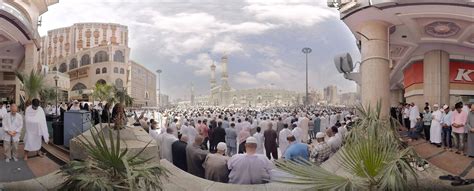 Pilgrimage: A 21st-Century Journey to Mecca and Medina - The New York Times