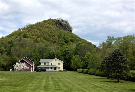 Views Of Mount Sugarloaf South Deerfield Mass Usa Flickr