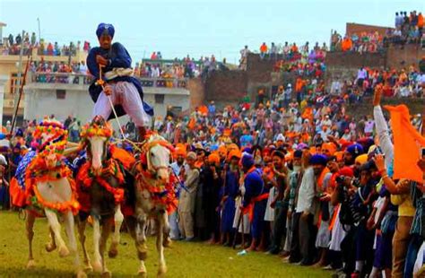 What Is Hola Mohalla Gktoday
