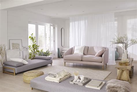 See more ideas about couches living room, design, home. 10 ways to elevate a minimalist living room - ELLE ...