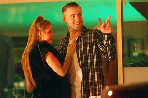 About 168 results (0.52 seconds). Man United defender Luke Shaw pictured outside London ...