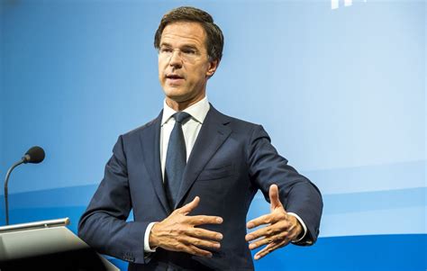 1992, graduated and joined unilever; VVD-bestuur draagt Rutte opnieuw voor als lijsttrekker - NRC