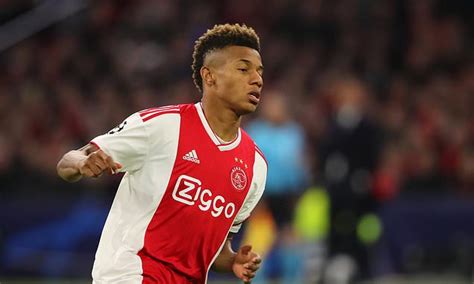Fenerbahçe, arsenal'de forma giyen türk asıllı alman yıldız mesut özil konusunda hem oyuncu hem de kulübüyla anlaşmaya vardı. Chelsea chiefs turn to Ajax star David Neres if appeal ...