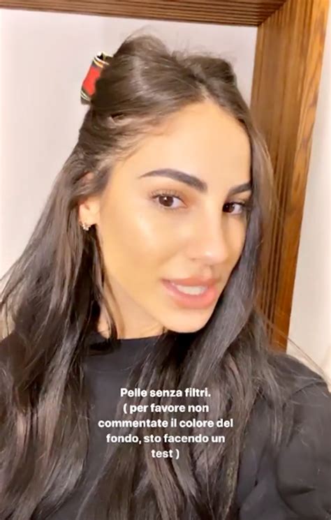 Adesso passa l'epifania felicemente fidanzata con il miliardario. Giulia De Lellis e l'acne: 'Il mio grande problema erano i ...