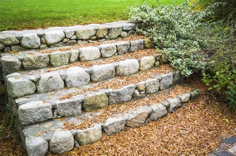 37 Magnificent Backyard Stone Step Ideas