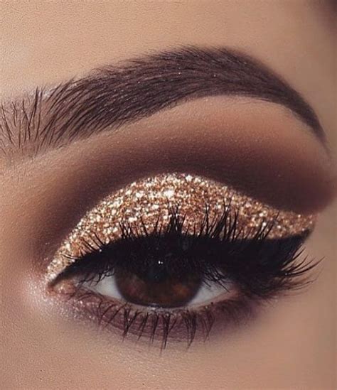 44 Beautiful Glittering Eye Makeup For Your Wedding Day To Look Cute