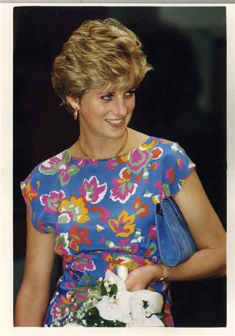 U.gg analyzes millions of lol matches to give you the best lol champion build. Flashback: The day Princess Diana came to Wolverhampton ...