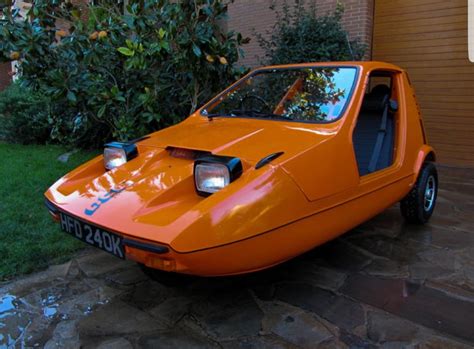 Bond subcontracted the design of the bug to ogle. Bond Bug (1970-1974) 🇬🇧 | Toy car, Car, Vehicles