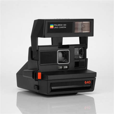 Polaroid 600 Model 640 Instant Film Camera Retrospekt