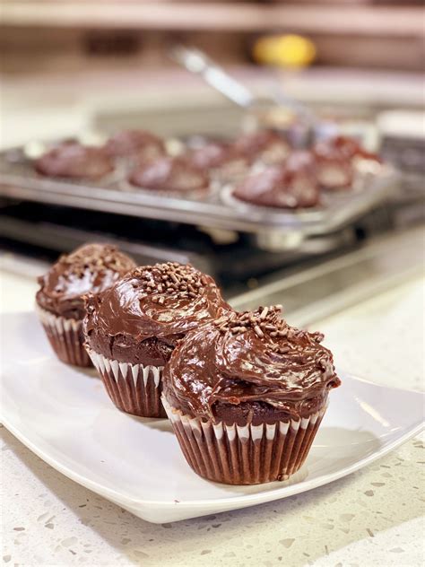 Sweets Cake Cupcake Cakes Cupcakes Chocolate Sprinkles Chocolate