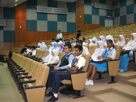 Rindunya dengan blog ubk tun syed zahiruddin.lamanya ditinggalkan.tak ada masa nak menulis.syukur masih lagi dibuka dan ditulis.dah dekat 10 tahun usia blog ni. UNIT BIMBINGAN DAN KAUNSELING SMK TUN SYED ZAHIRUDDIN ...