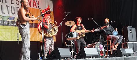 For full avis and amazon benefits, after logging in with amazon you'll need to log in to avis and link your accounts. Bukahara eröffnet das Festival der Kulturen — Elsternest